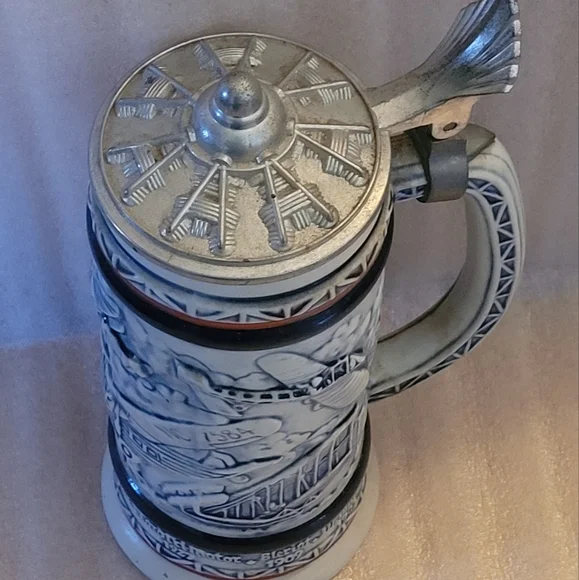🌟Vintage Pottery Stein 80's Avon - Picture 1 of 10